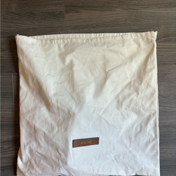 NWT Auxiliary Leather Mini Bucket Bag - Picture 4 of 4